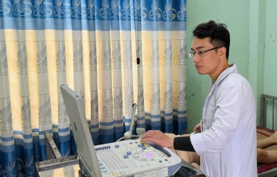 Bệnh viện Sản – Nhi tỉnh tổ chức khám Sản – Phụ khoa miễn phí cho gần 70 phụ nữ tại xã Thọ Phong